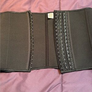 Super stretch waist trainer at great price!